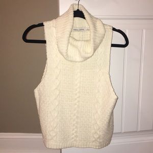 Crop cream sleeveless sweater!